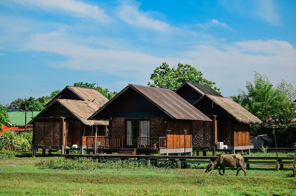 The Gemalai Village Pantai Cenang  Exterior photo