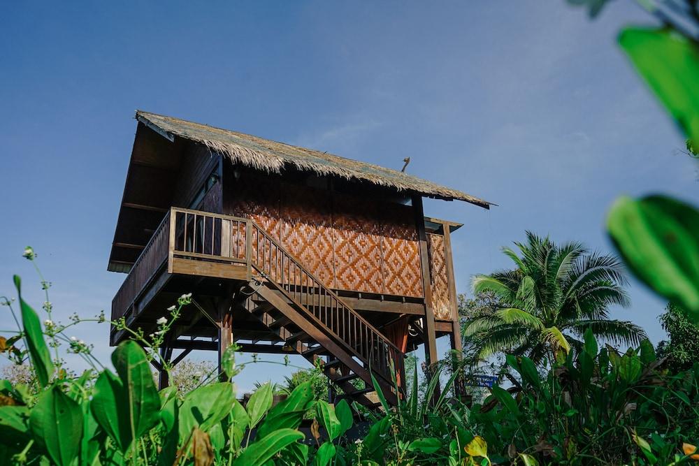 The Gemalai Village Pantai Cenang  Exterior photo